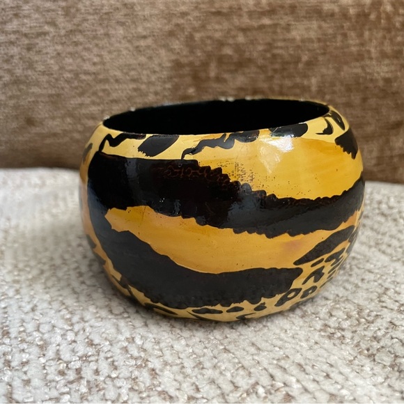 Leopard Print Yellow Bangle Bracelet - Picture 6 of 9